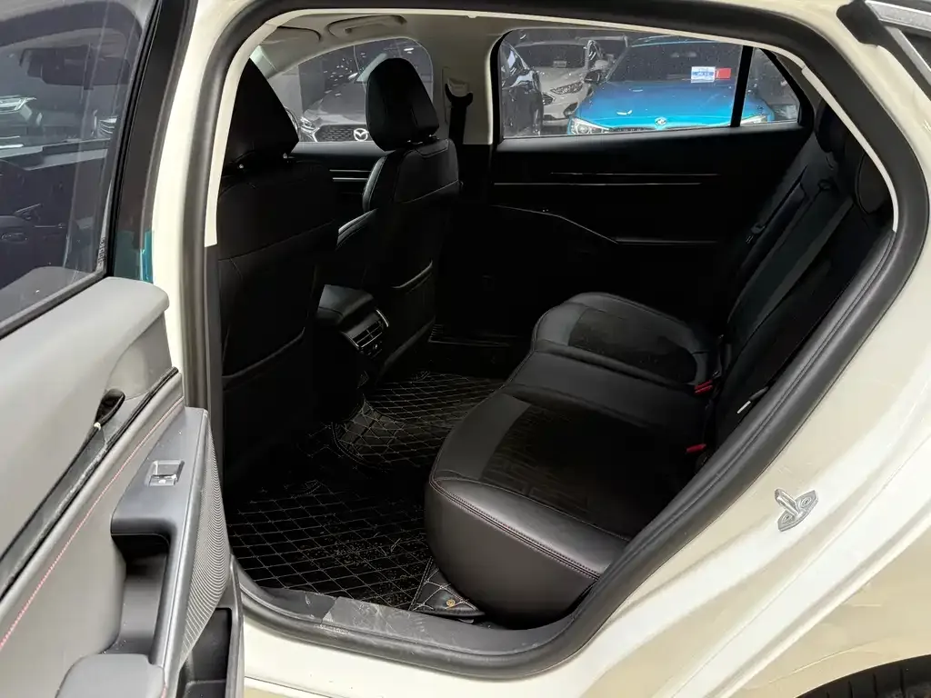 Ford Mondeo 2024 из CN, фото 8
