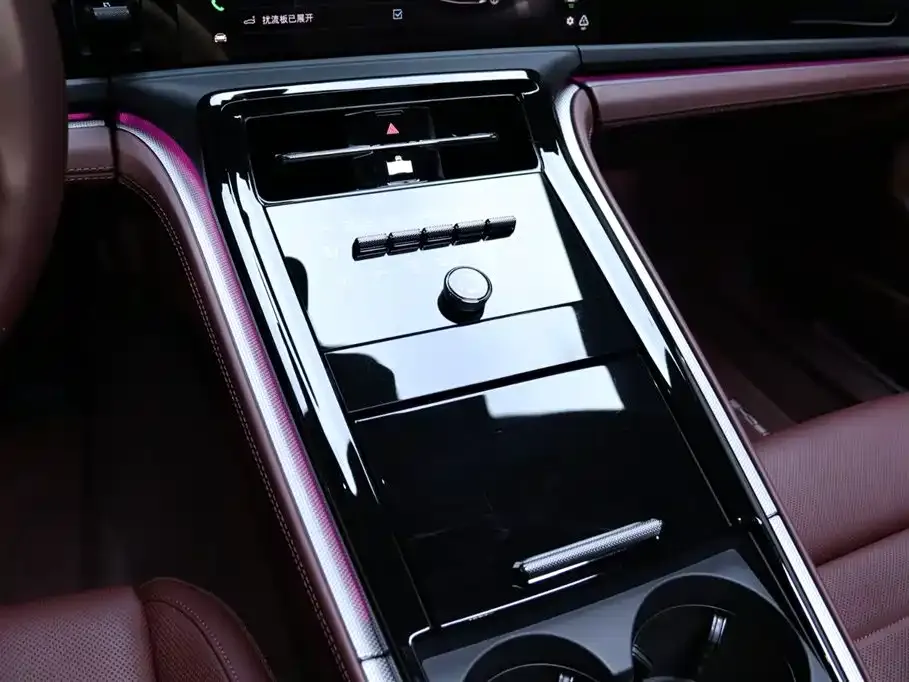 Porsche Panamera 2025 из CN, фото 8
