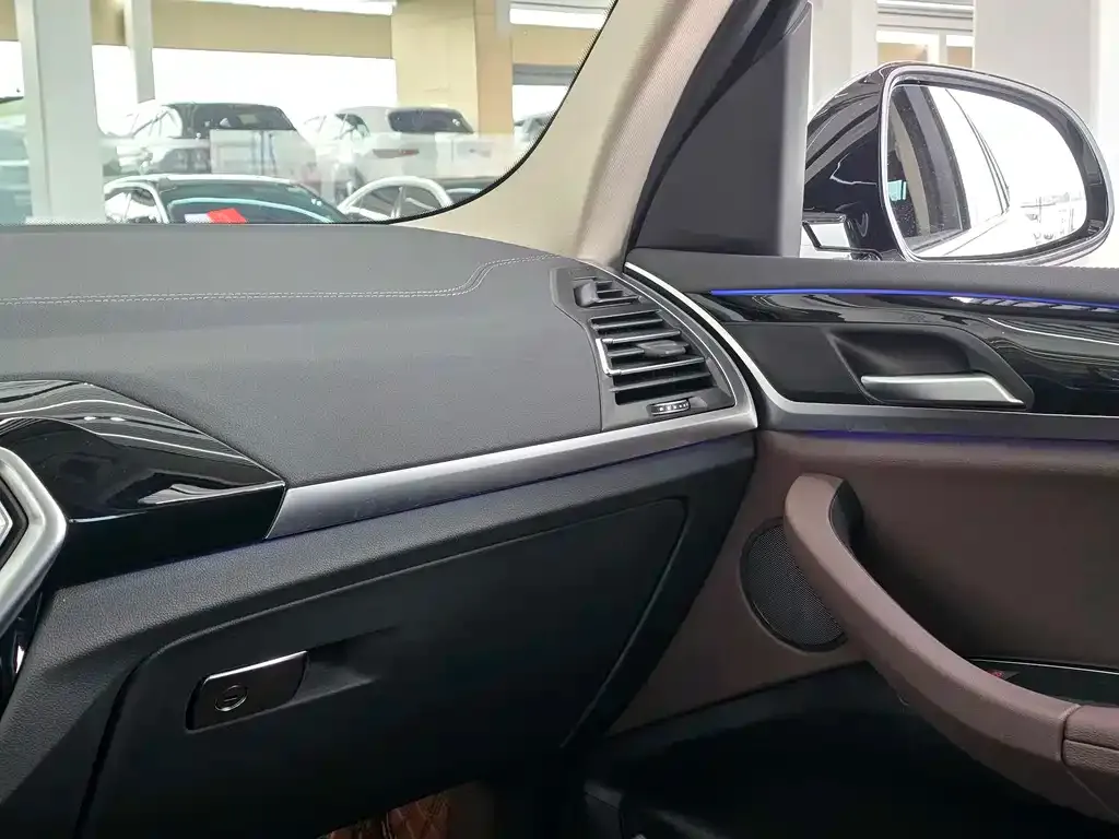 BMW X3 2024 из CN, фото 8