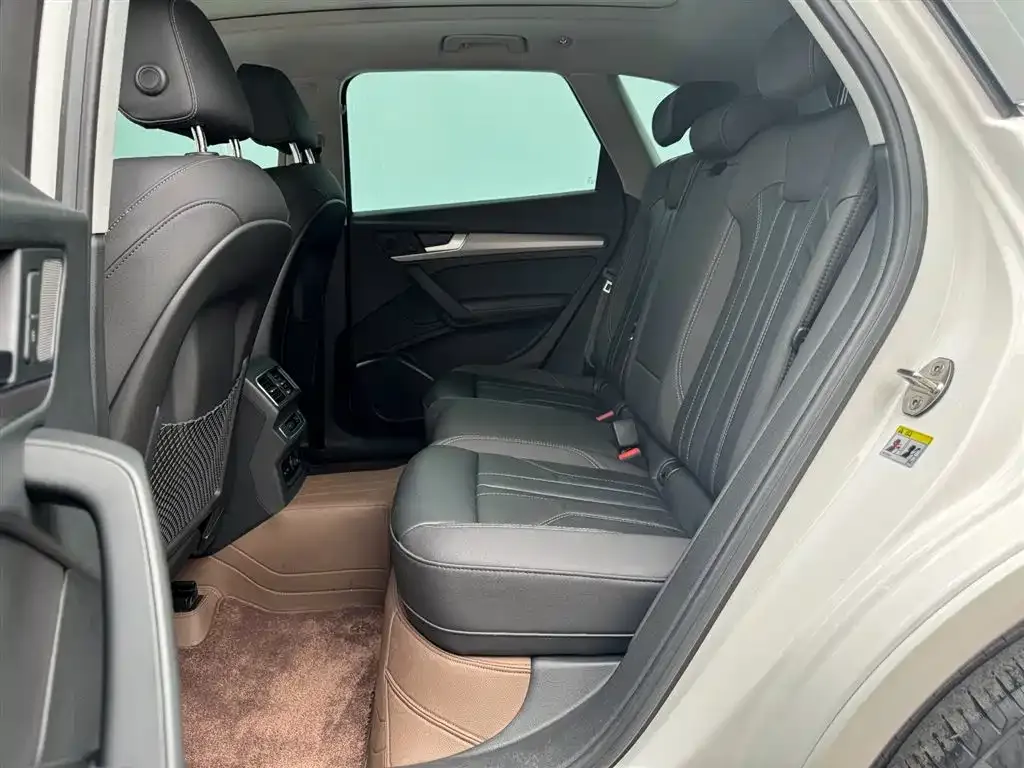Audi Q5L 2021 из CN, фото 8