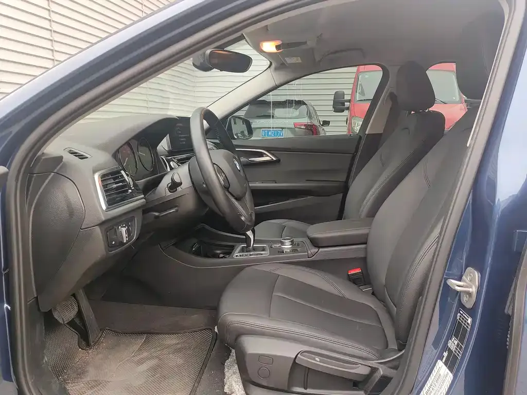 BMW 1 Series 2022 из CN, фото 7