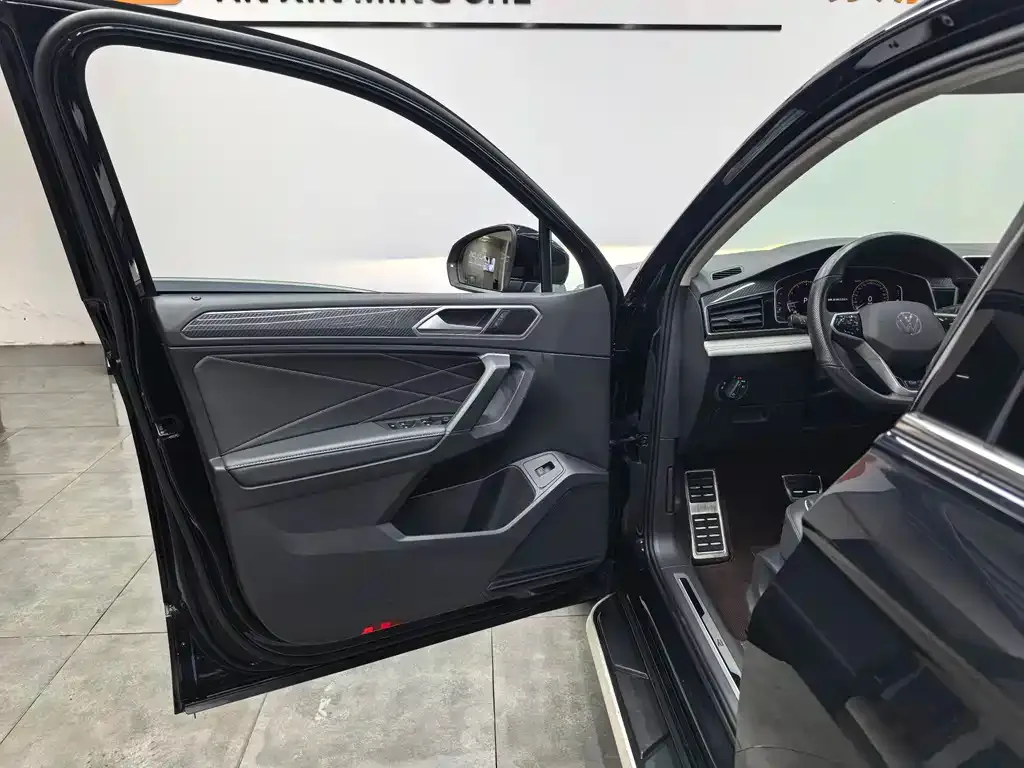 Volkswagen Tiguan L 2022 из CN, фото 7