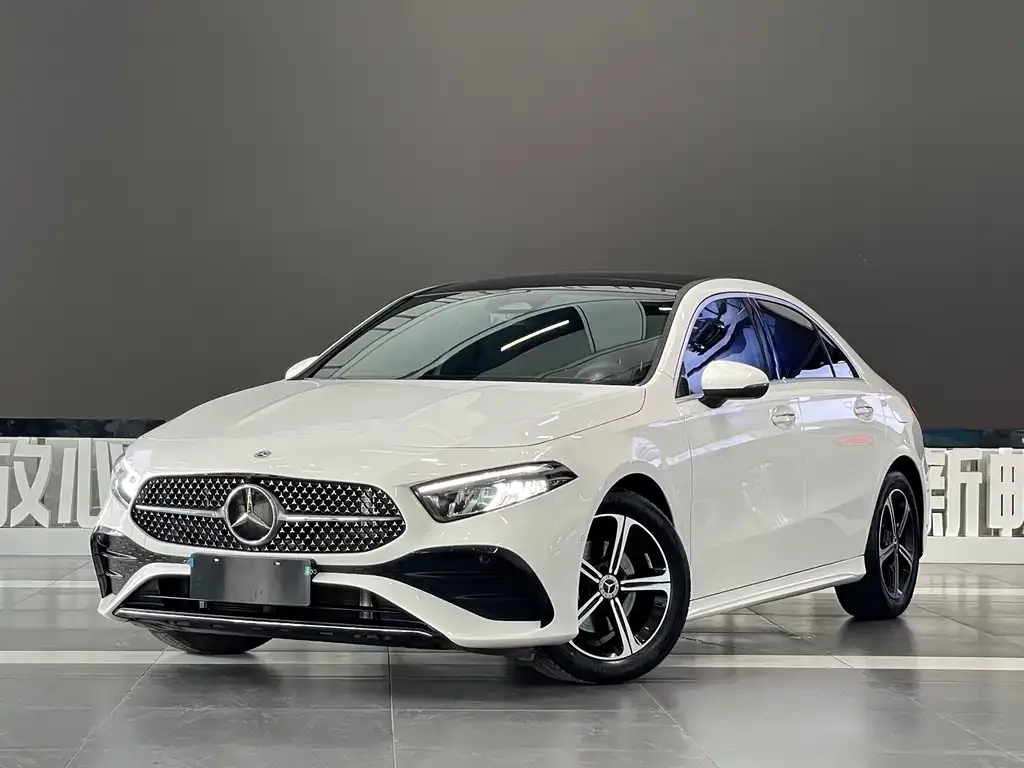 Mercedes-Benz A-Class 2023 из CN, фото 1