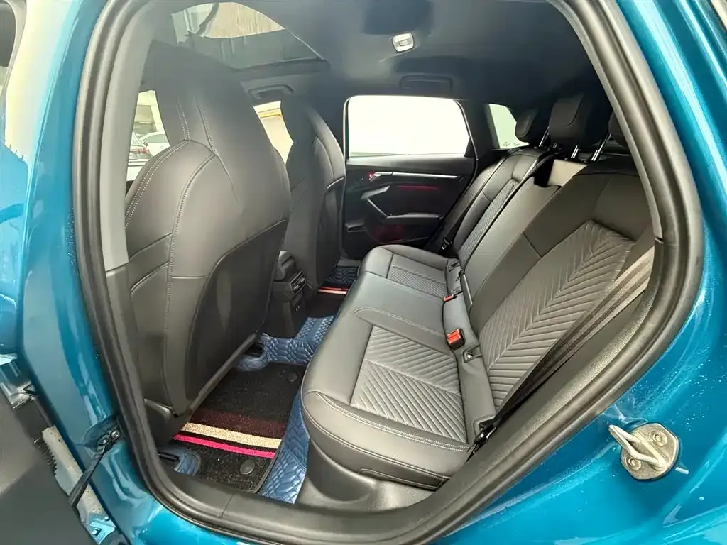 Audi A3 2021 из CN, фото 10