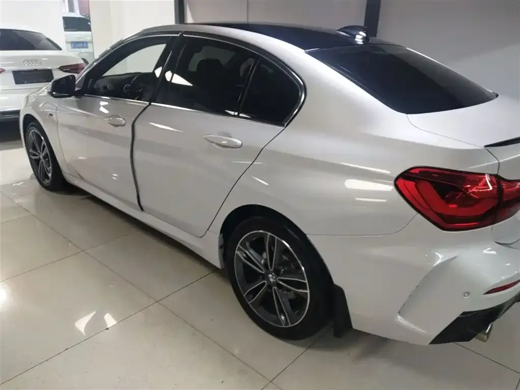 BMW 1 Series 2022 из CN, фото 5
