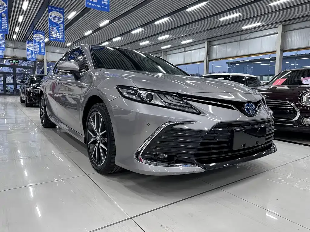 Toyota Camry 2023 из CN, фото 3
