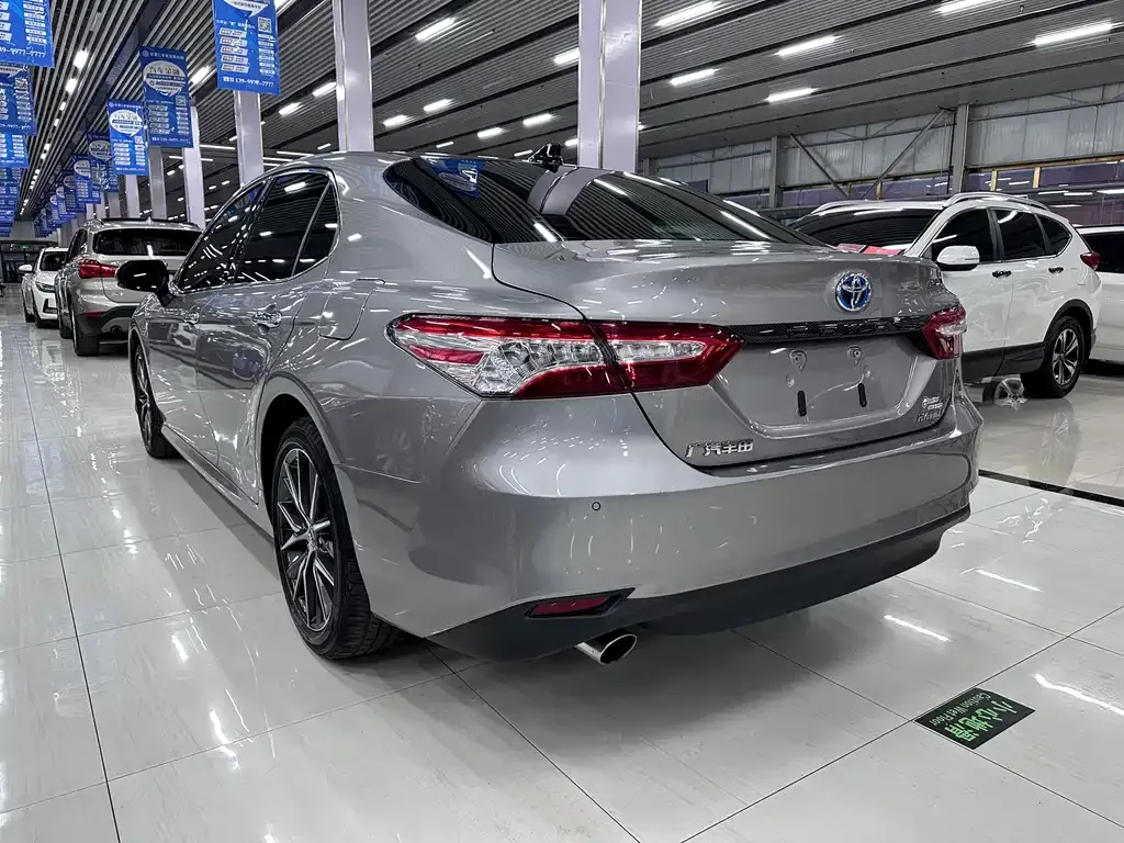 Toyota Camry 2023 из CN, фото 4