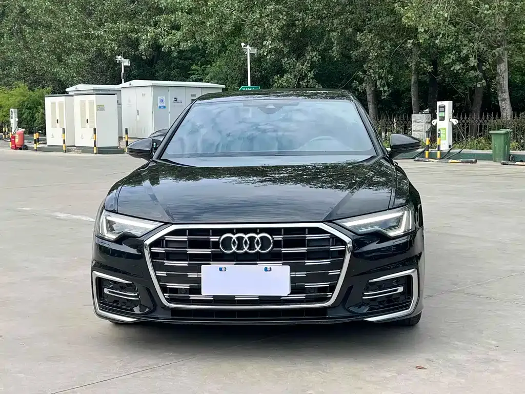 Audi A6L 2024 из CN, фото 2