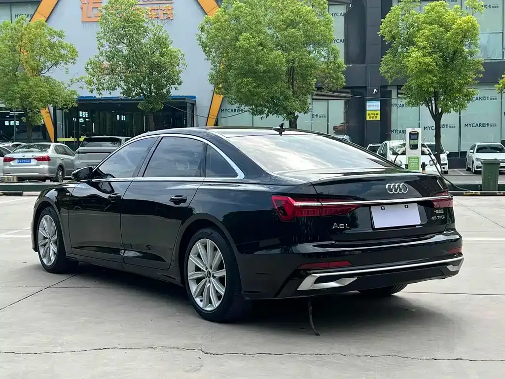 Audi A6L 2024 из CN, фото 7