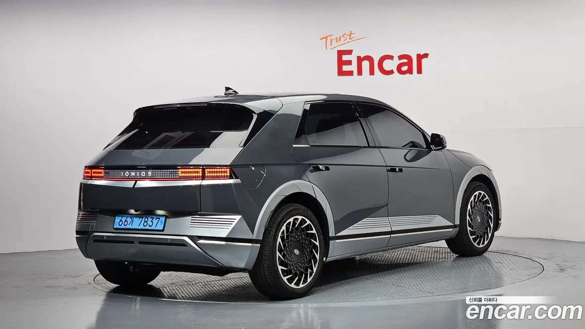 Hyundai Ioniq5 — фото 2