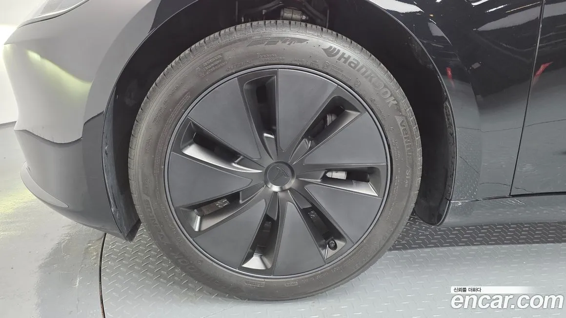 Tesla Model 3 2024 из KR, фото 5