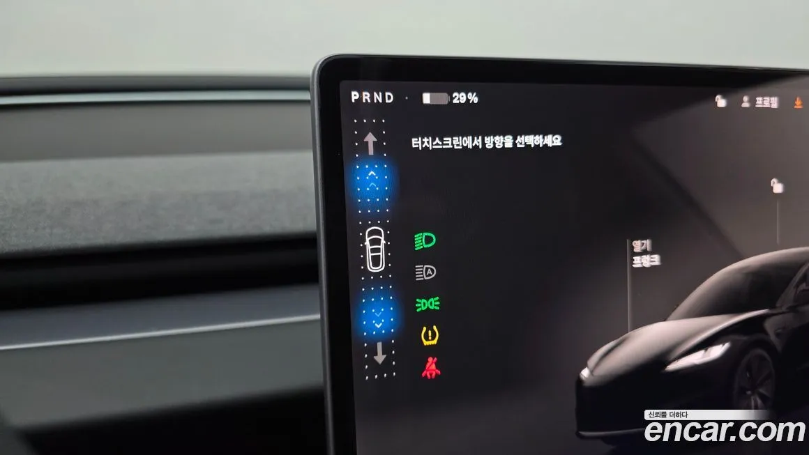 Tesla Model 3 2024 из KR, фото 9