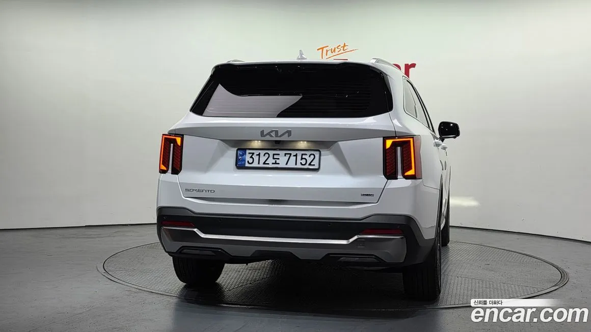 Kia Sorento — фото 4