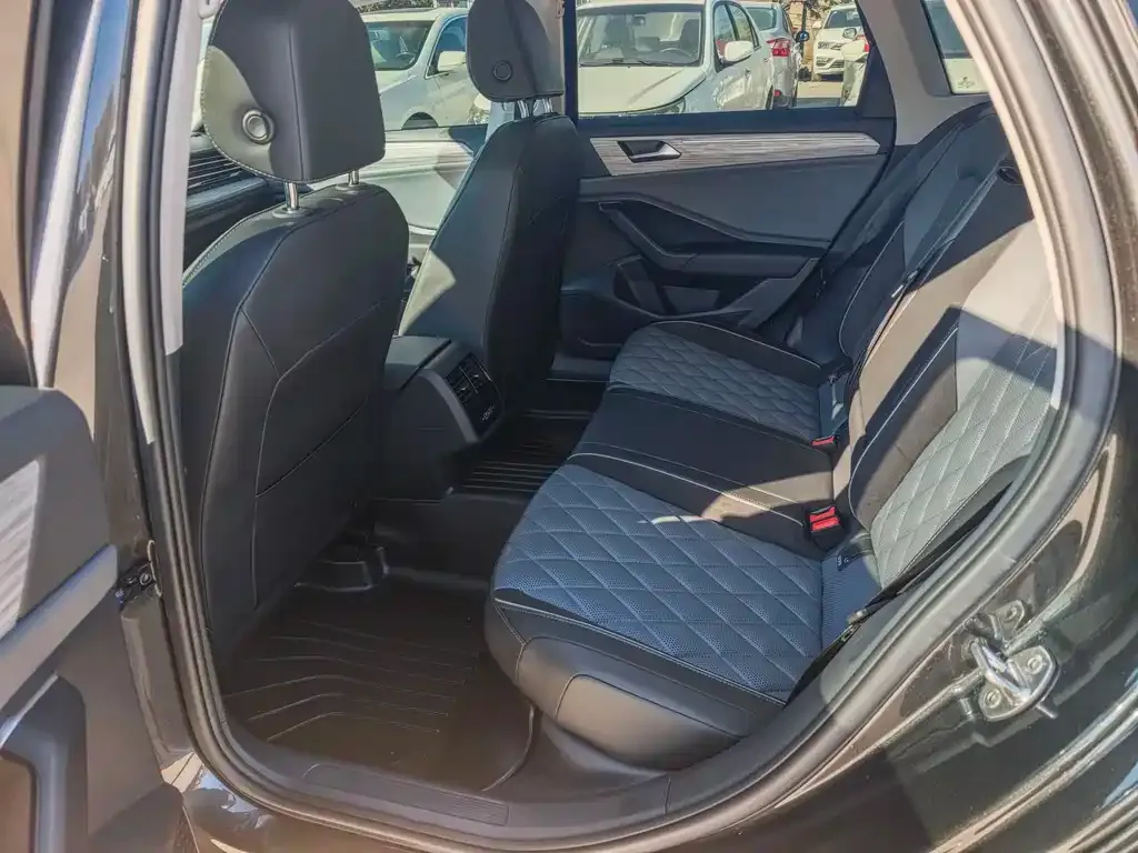 Volkswagen Sagitar 2023 из CN, фото 5