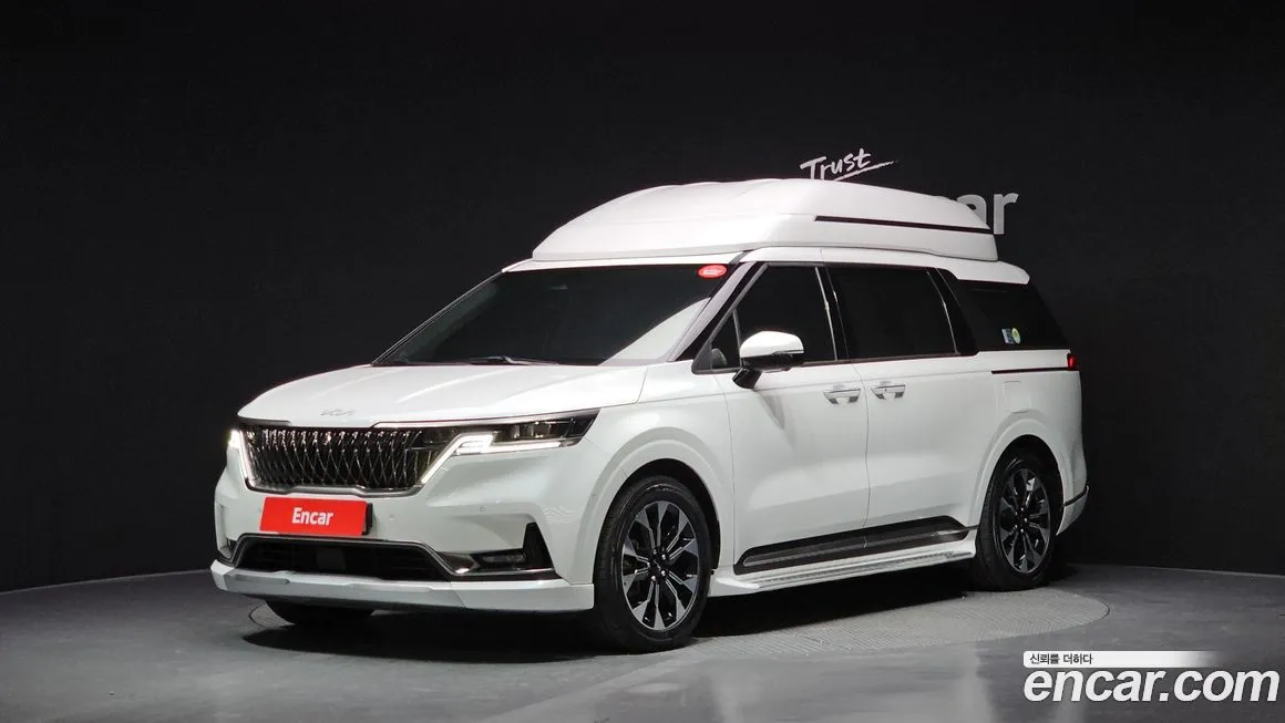 Kia Carnival — фото 1