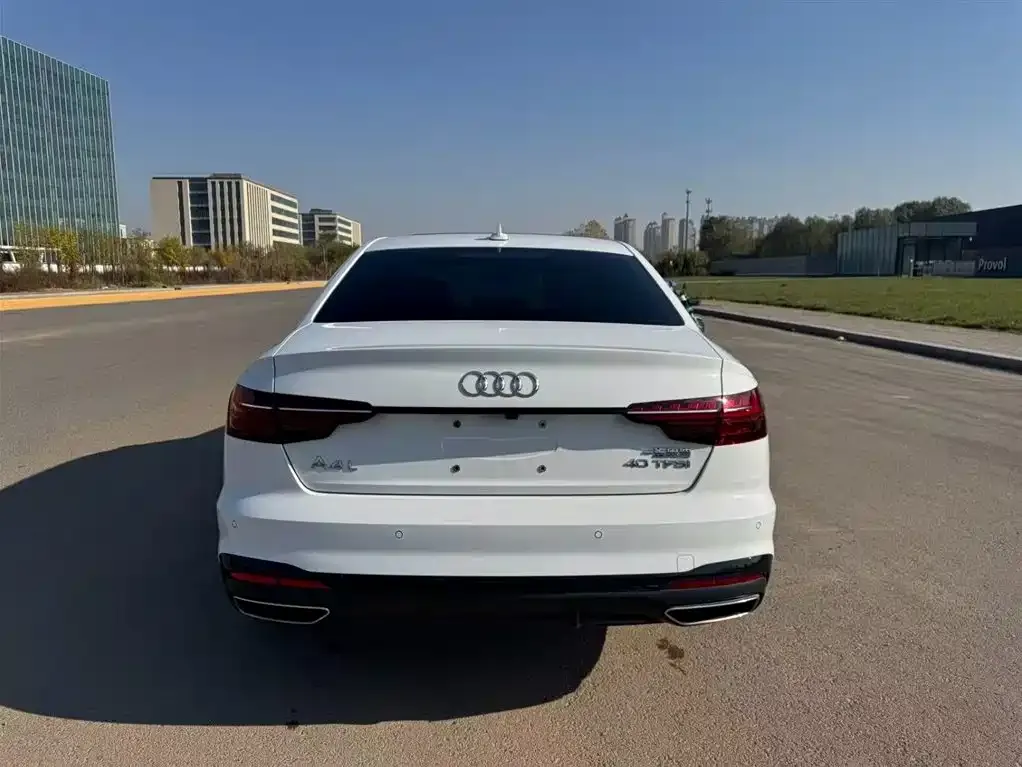 Audi A4L 2024 из CN, фото 5