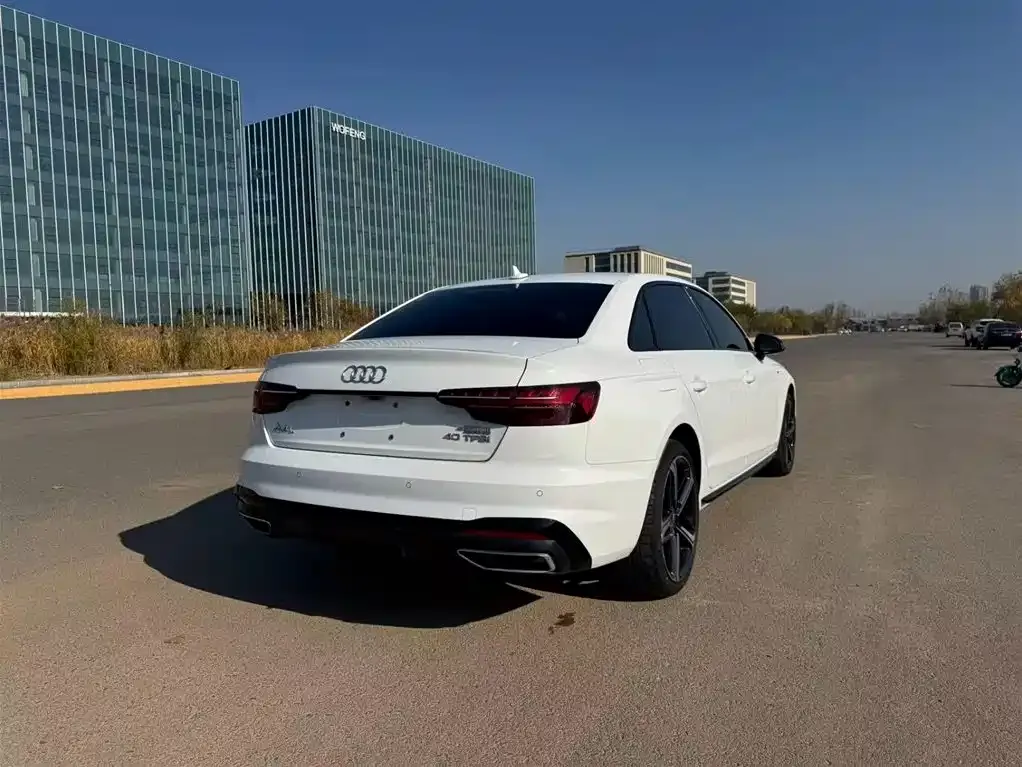 Audi A4L 2024 из CN, фото 6