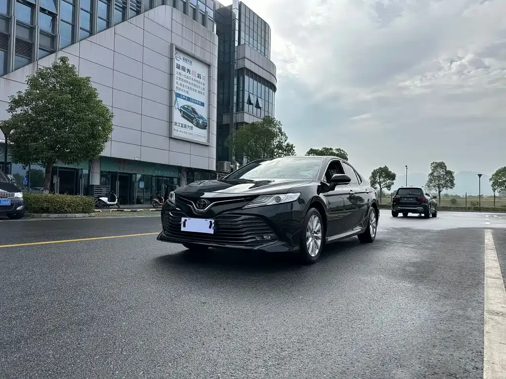 Toyota Camry 2021 из CN, фото 1