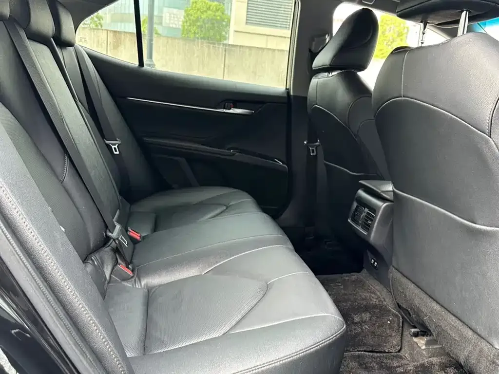 Toyota Camry 2021 из CN, фото 10