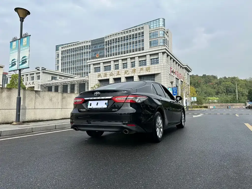 Toyota Camry 2021 из CN, фото 5