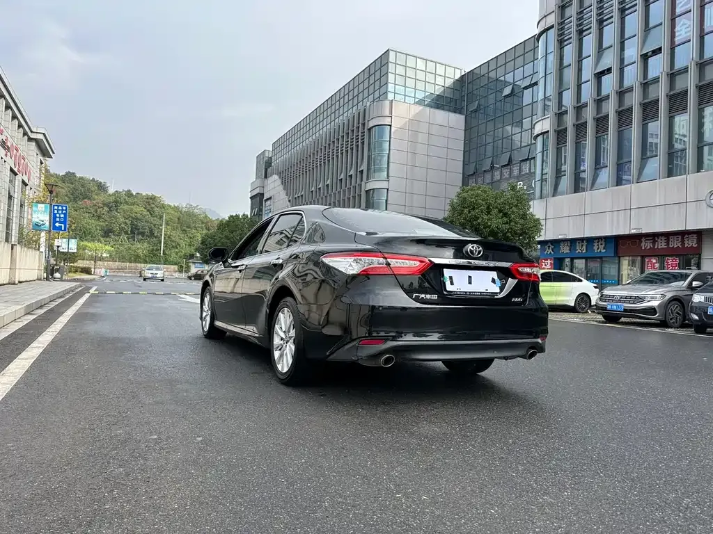 Toyota Camry 2021 из CN, фото 7