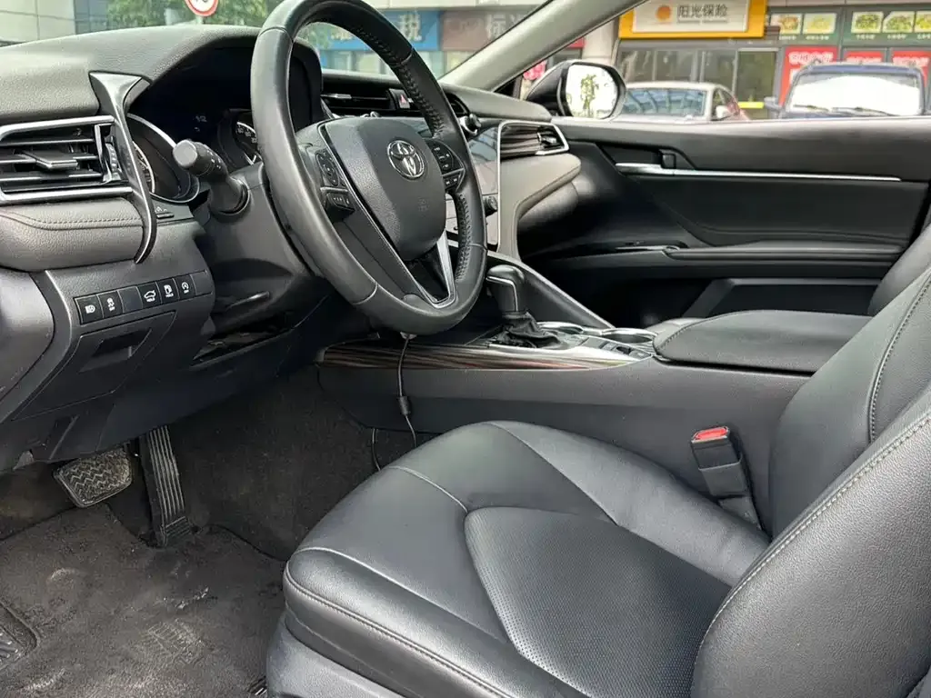 Toyota Camry 2021 из CN, фото 8