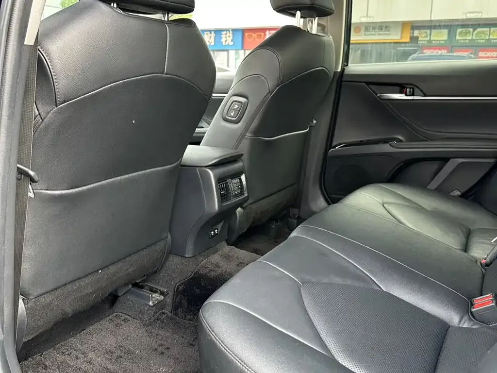 Toyota Camry 2021 из CN, фото 9