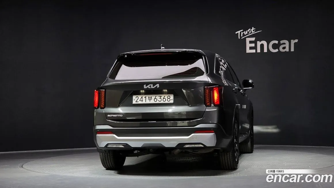 Kia Sorento — фото 4