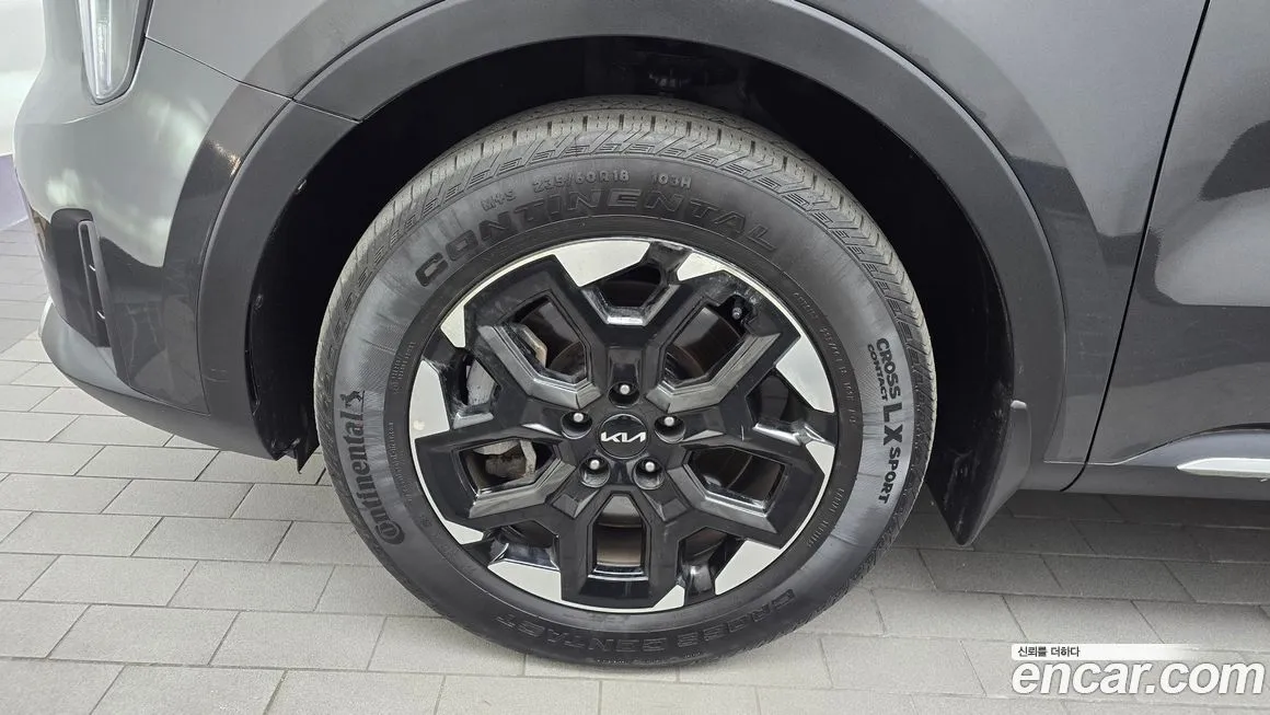 Kia Sorento — фото 5