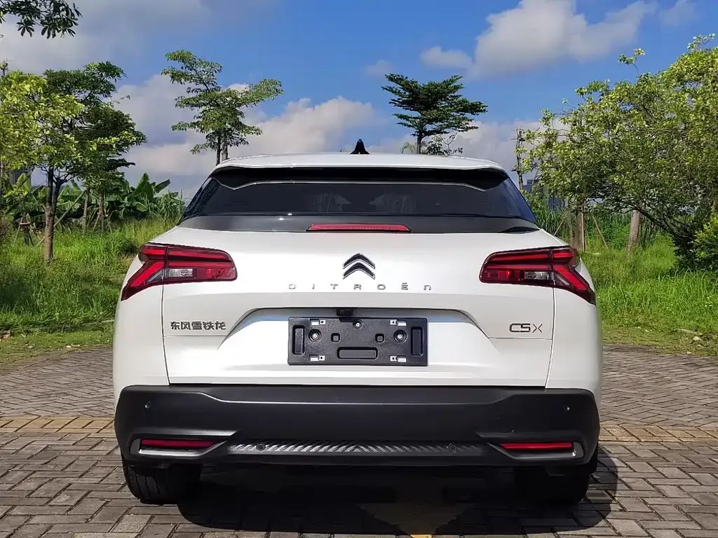 Citroen C5 X 2022 из CN, фото 4