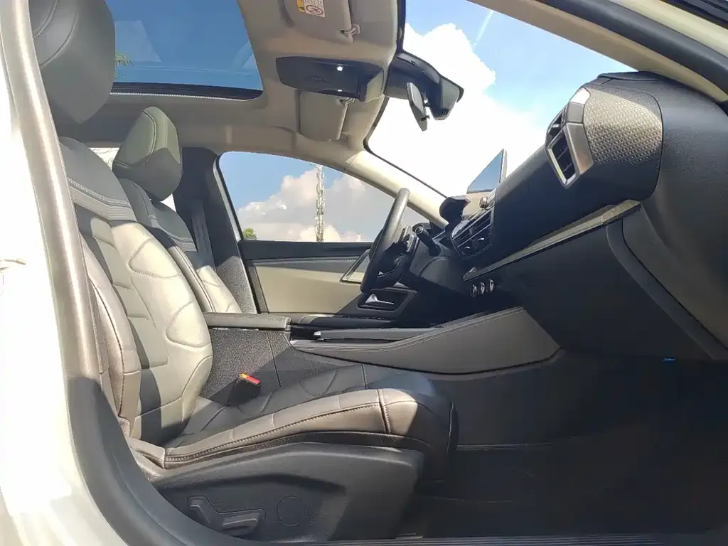 Citroen C5 X 2022 из CN, фото 6