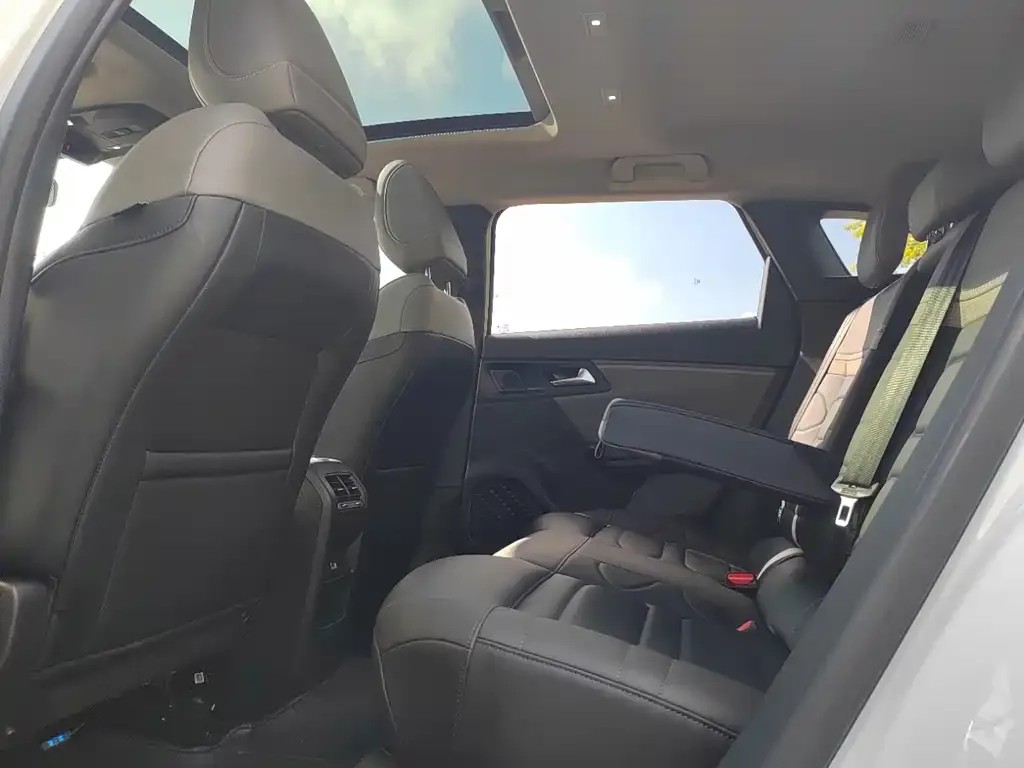 Citroen C5 X 2022 из CN, фото 7