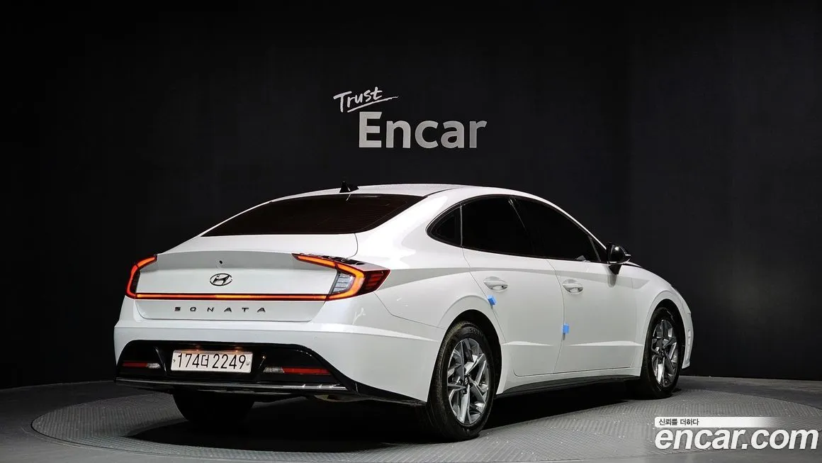 Hyundai Sonata 2022 из KR, фото 2