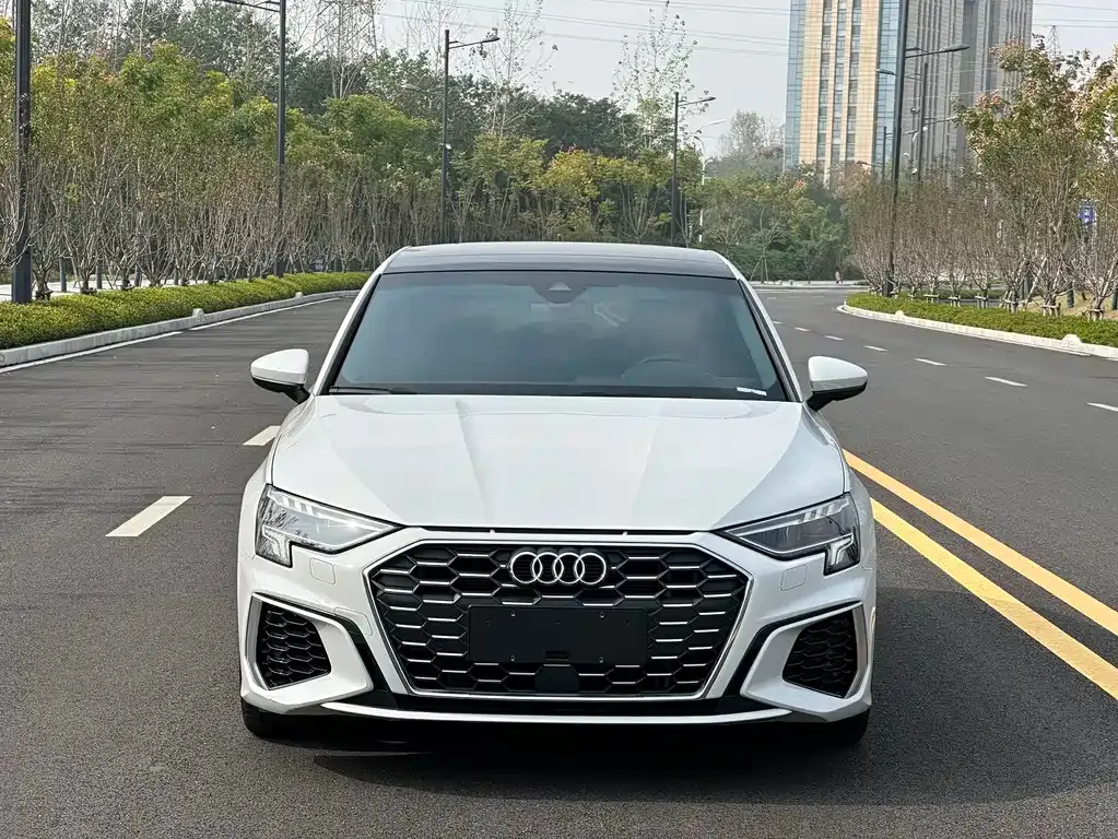 Audi A3 2022 из CN, фото 2