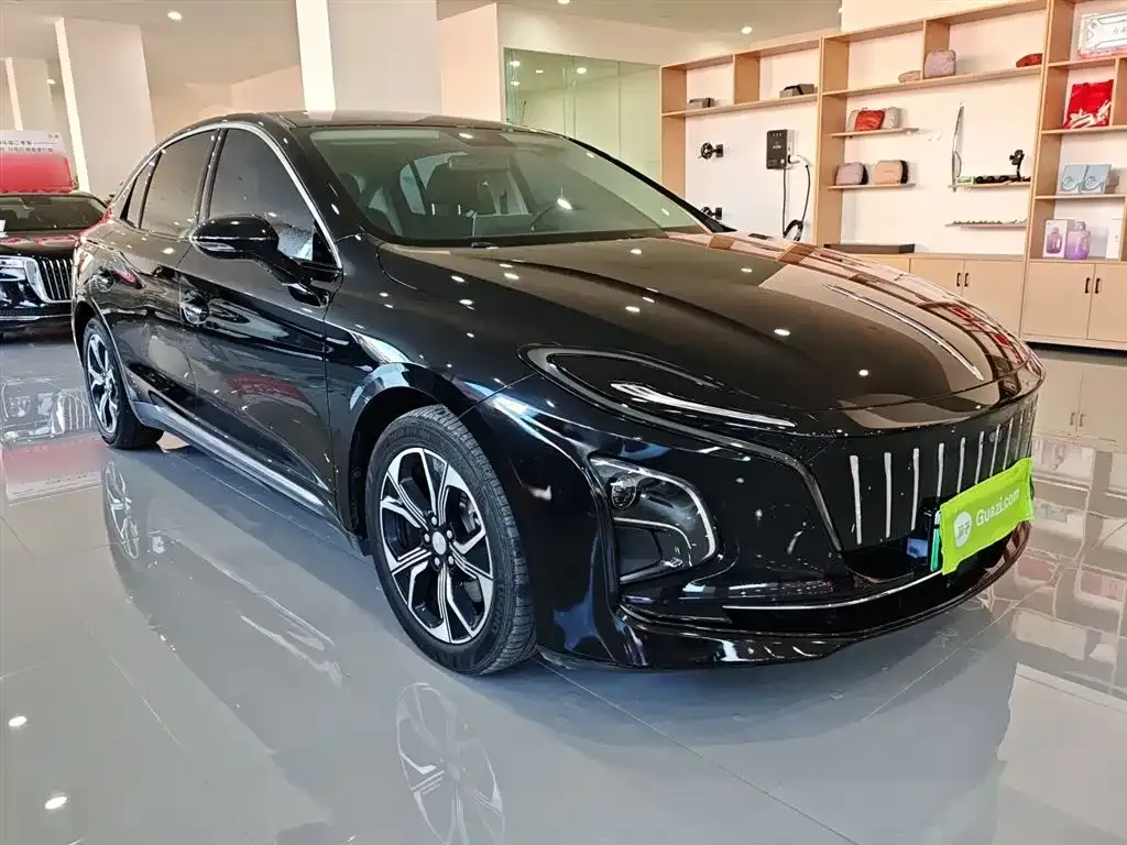 Hongqi E-QM5 2024 из CN, фото 4