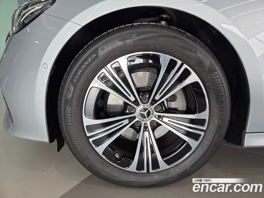 Mercedes-Benz E-Class 2025 из KR, фото 5