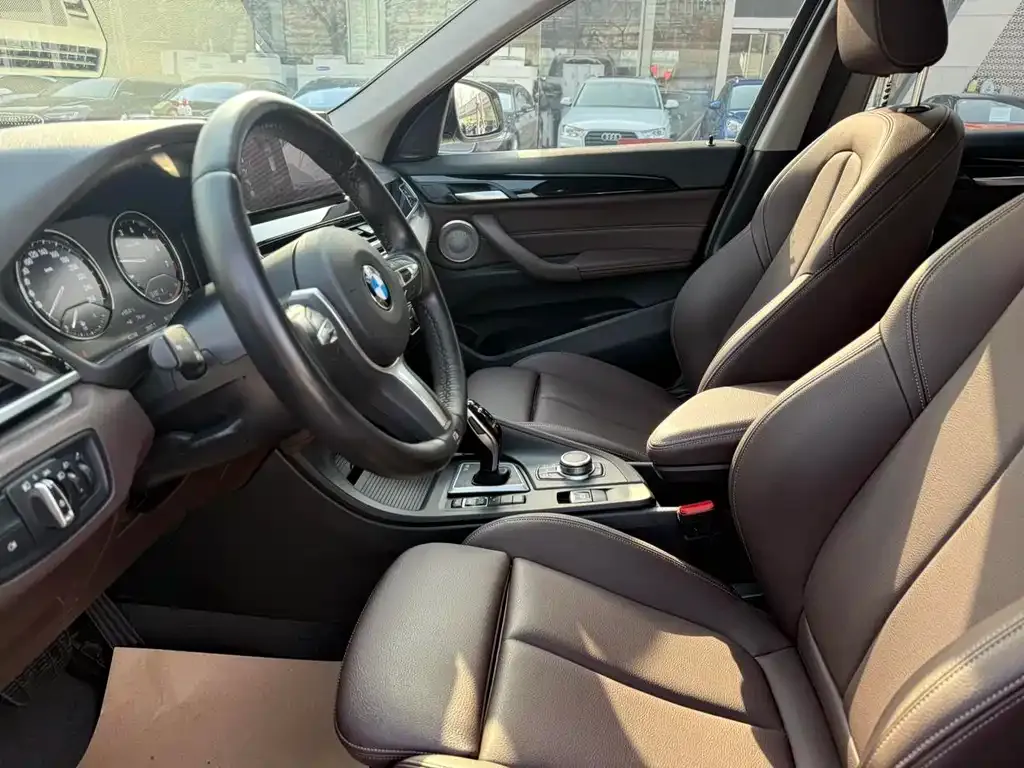 BMW X1 2022 из CN, фото 7