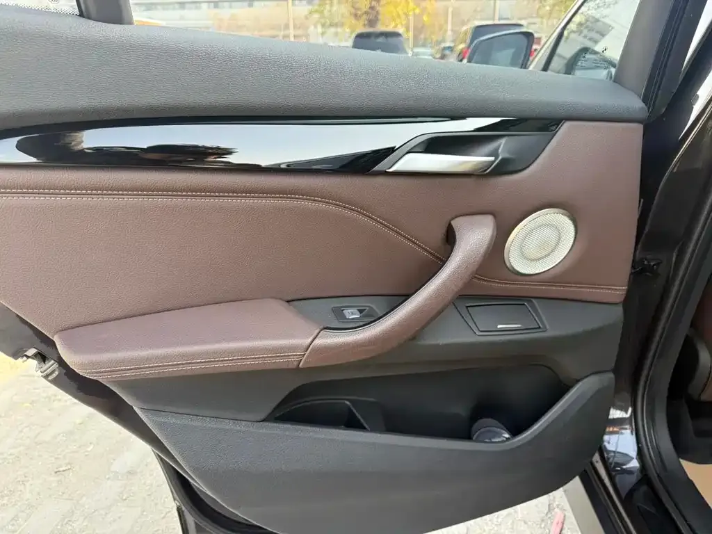 BMW X1 2022 из CN, фото 8