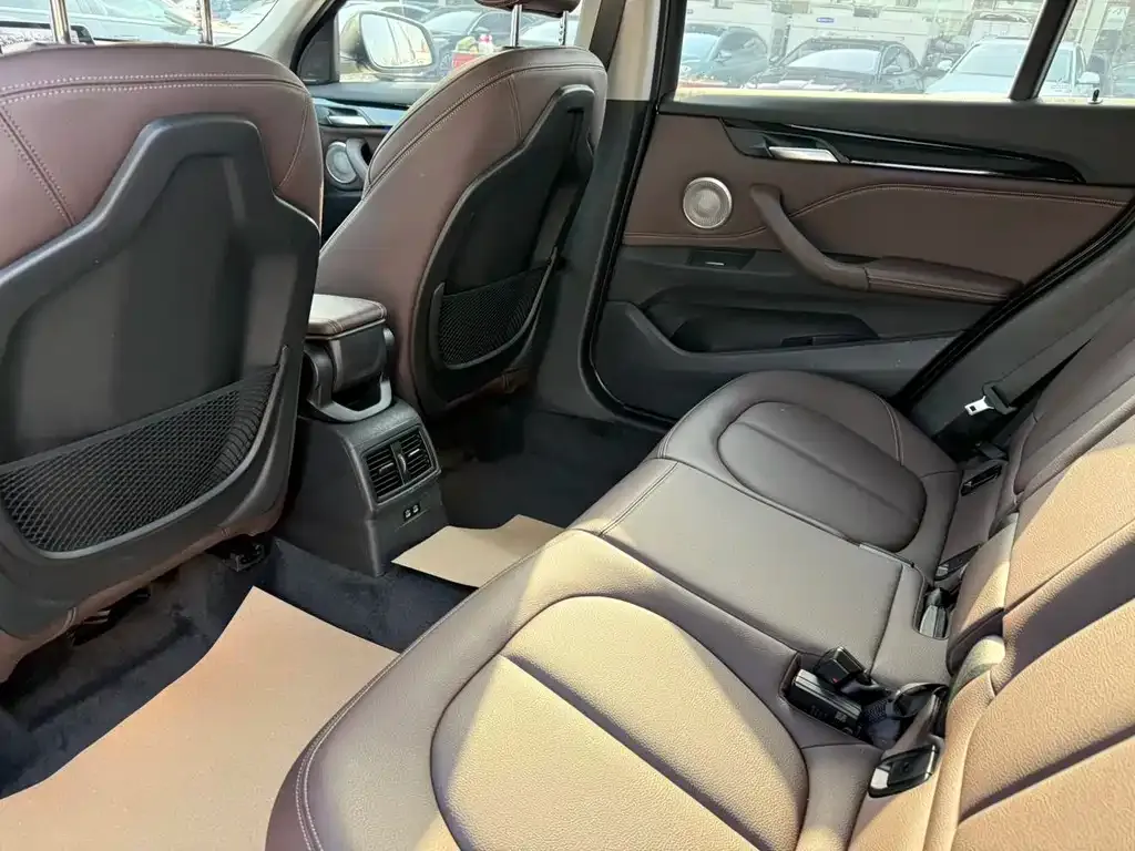 BMW X1 2022 из CN, фото 9