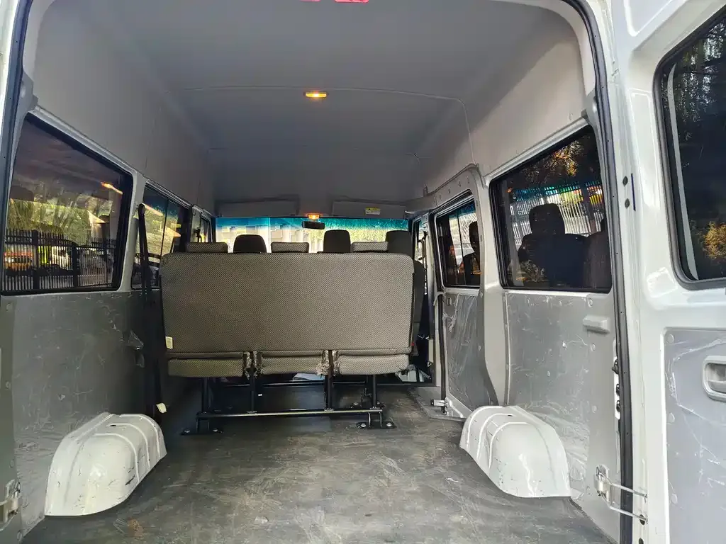 IVECO Daily 2023 из CN, фото 4