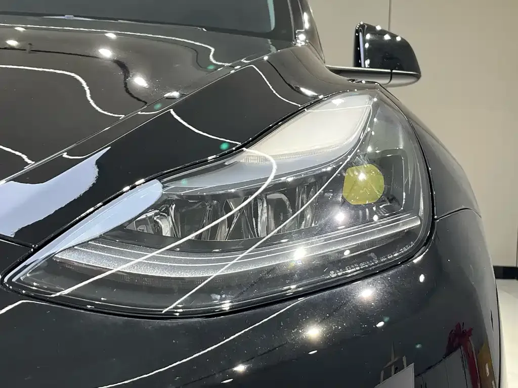 Tesla Model Y 2023 из CN, фото 4