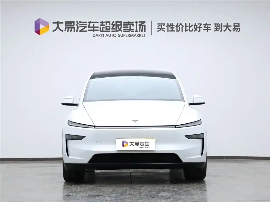 Tesla Model Y L — фото 2
