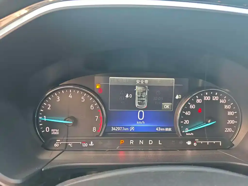 Ford Escape 2023 из CN, фото 9