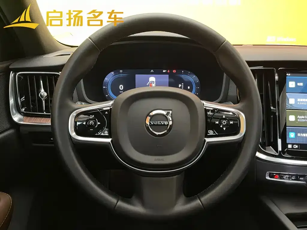 Volvo S60 2025 из CN, фото 7