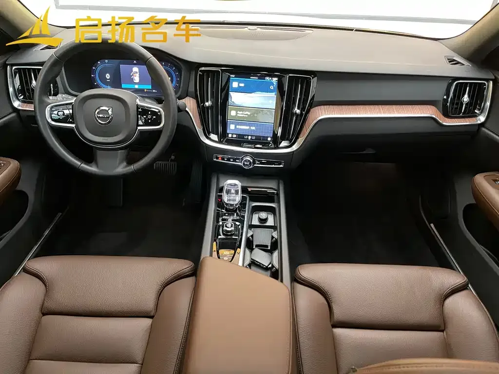 Volvo S60 2025 из CN, фото 8