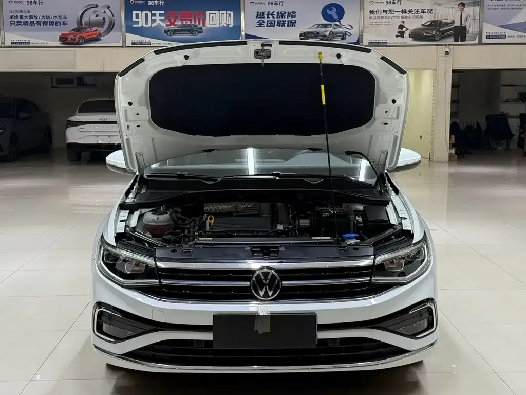 Volkswagen Bora 2022 из CN, фото 7