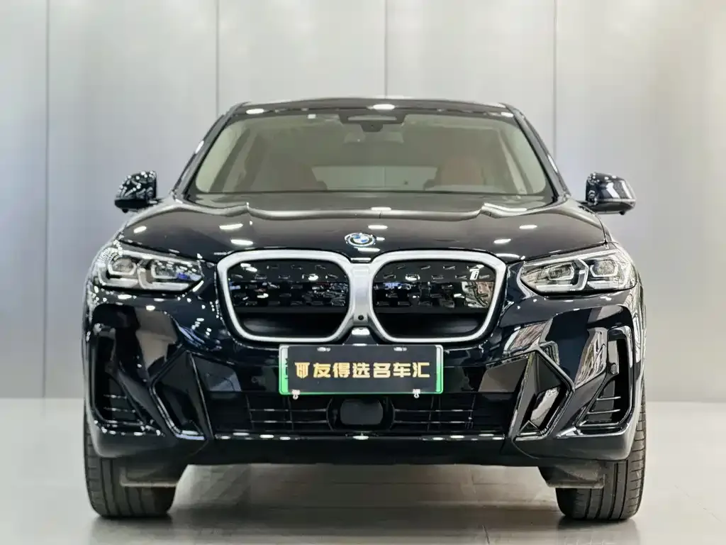 BMW iX3 — фото 2