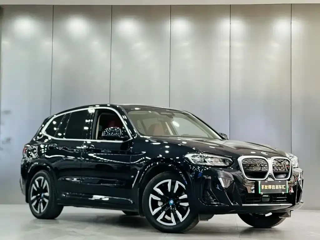 BMW iX3 — фото 4