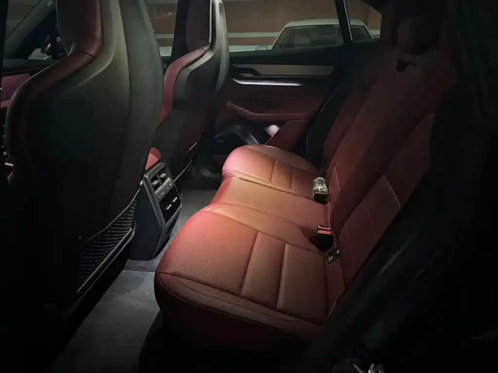 Porsche Macan EV 2024 из CN, фото 7