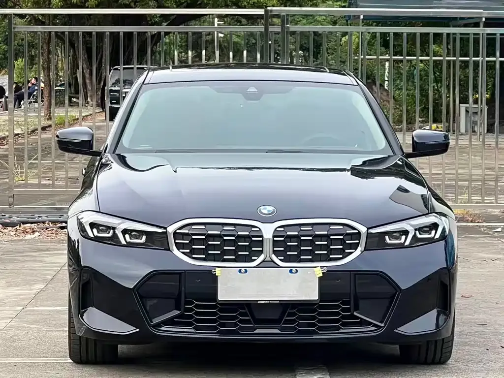 BMW 3 Series 2025 из CN, фото 1